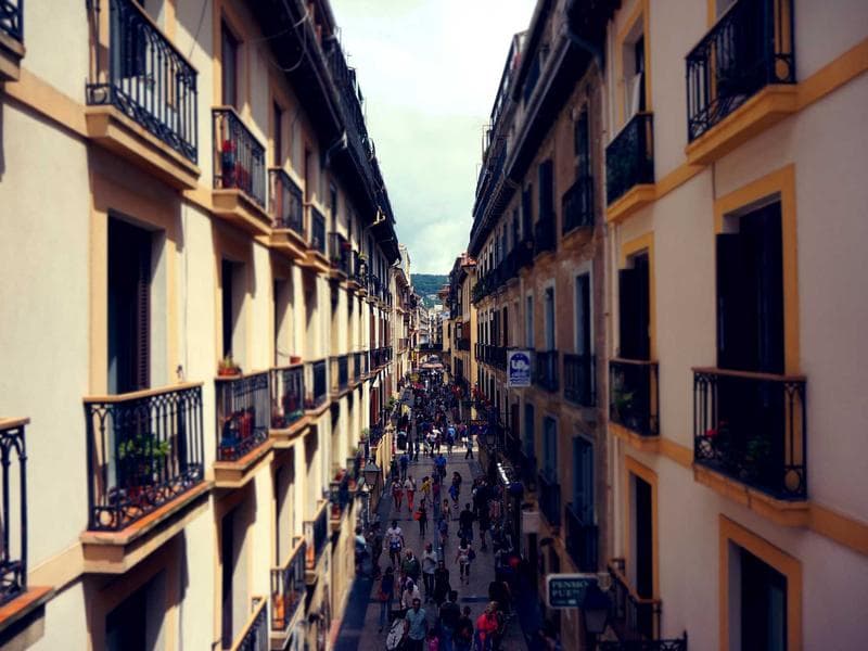 Indoor play zone for rainy days